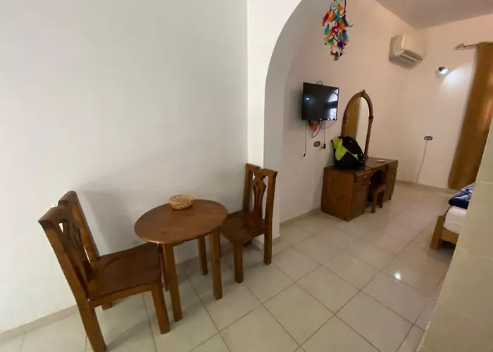 بيت ضيافة Red Oasis